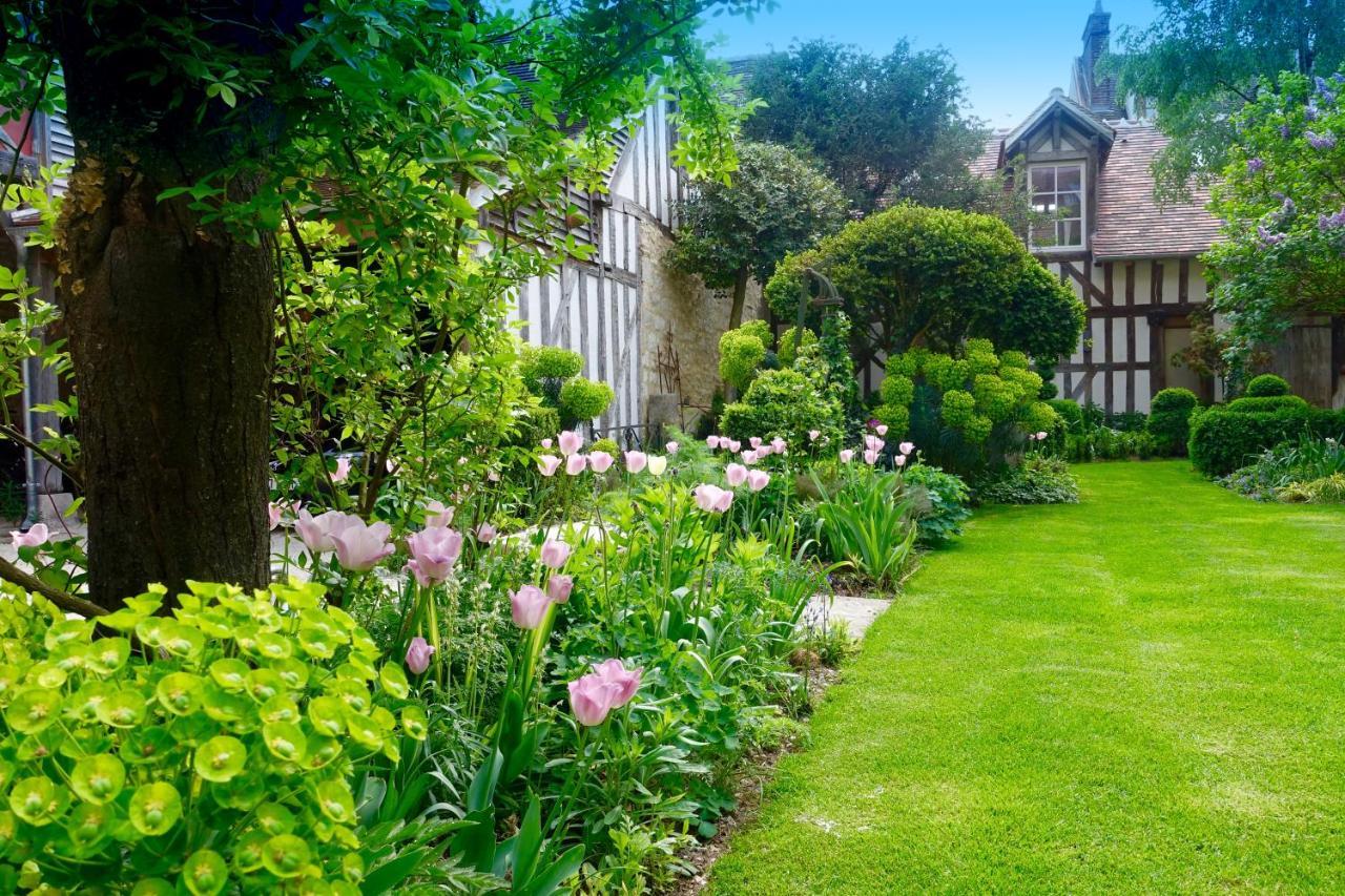 Le Jardin De La Cathedrale Bed and Breakfast Troyes Exteriör bild