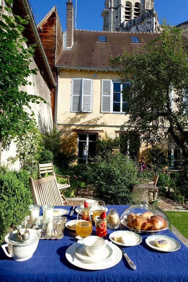 Le Jardin De La Cathedrale Bed and Breakfast Troyes Exteriör bild