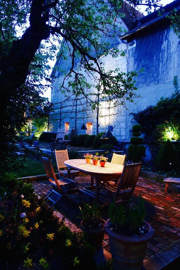 Le Jardin De La Cathedrale Bed and Breakfast Troyes Exteriör bild